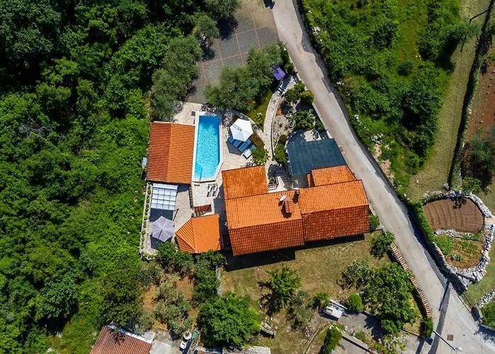 Marak * Vrbnik (Primorje-Gorski Kotar)